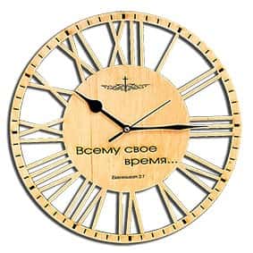 часы из дерева