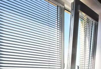 жалюзи на пластиковые окна