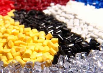 Литье пластмасс под давлением