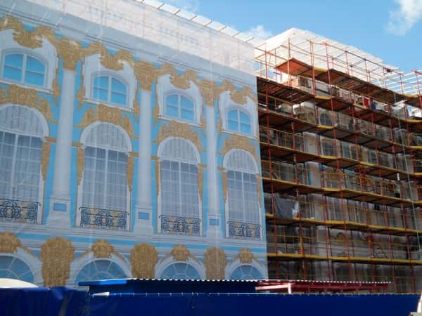 широкоформатная печать на баннерной сетке