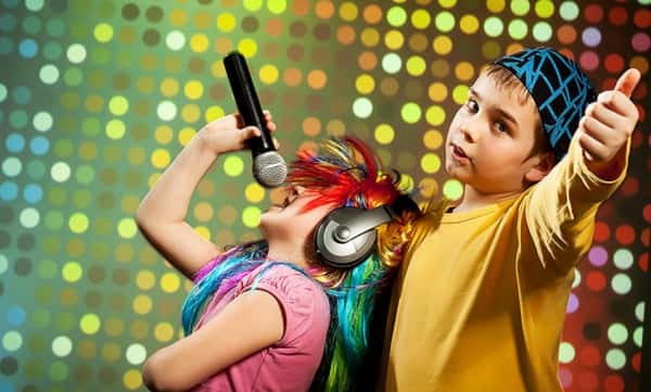 проведение детского праздника в караоке-клубе проведение детского праздника в караоке-клубе