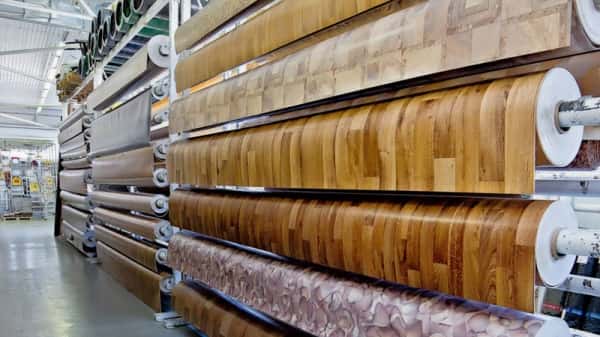 разновидности стендов для линолеума